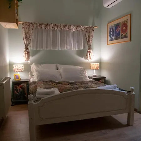 Monica's 아파트 에게르